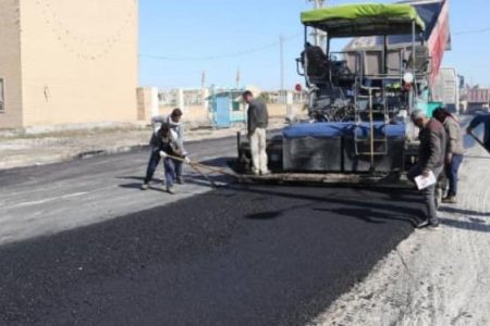 آغاز عملیات اجرایی آسفالت معابر کوی فرهنگیان آبادان